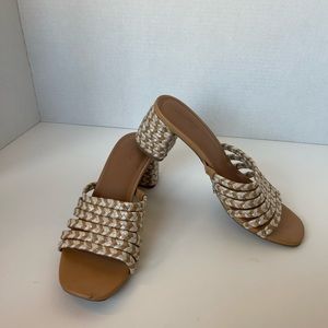 Fun summer heels 👡